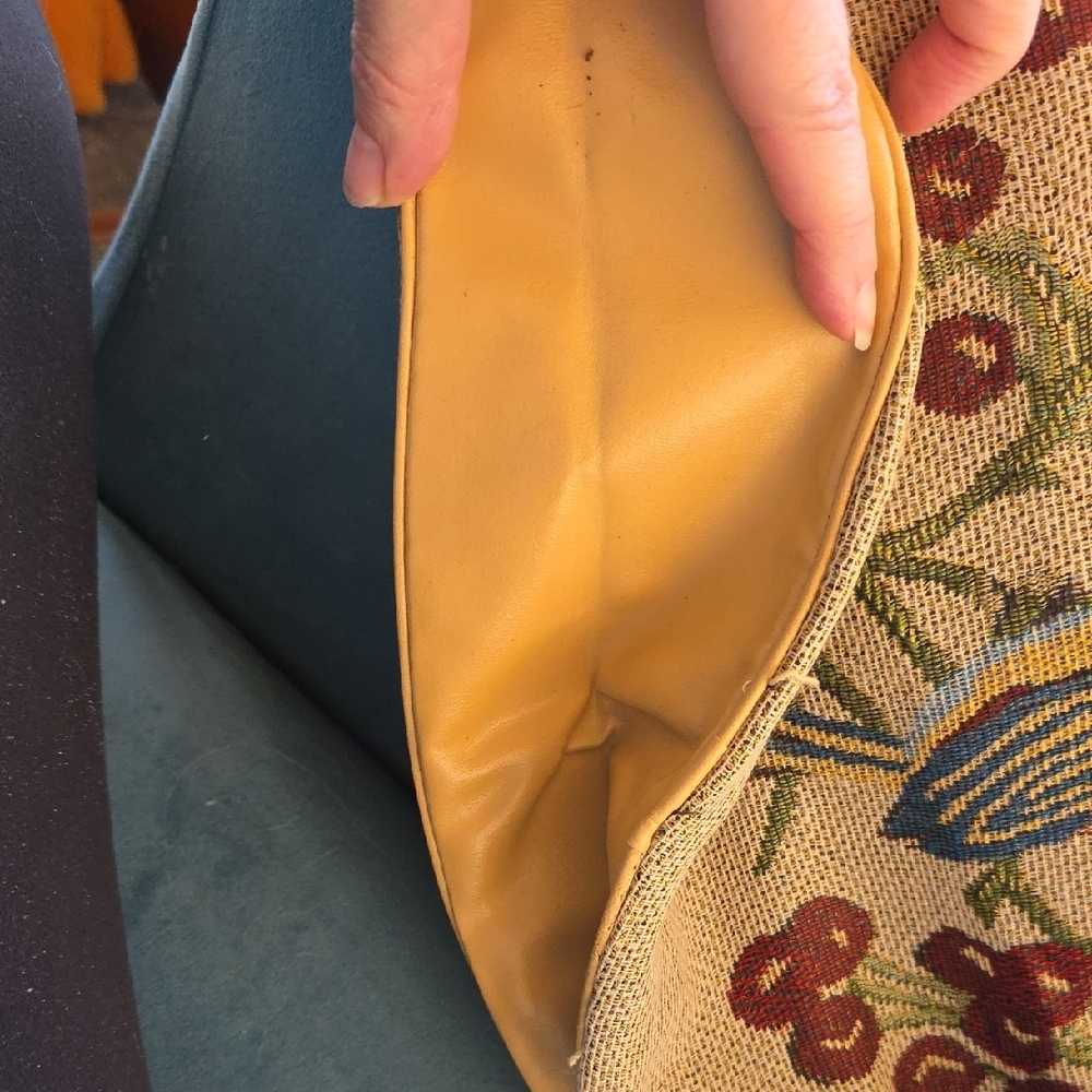 Source Unknown Embroidered Bird Shoulder Bag - Cream and Tan - Picture 5 of 6